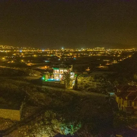 Villa Sessiz,sakin, Huzurlu Jakuzi Ve Saunali Deniz,doga Manzarali Muestakil *